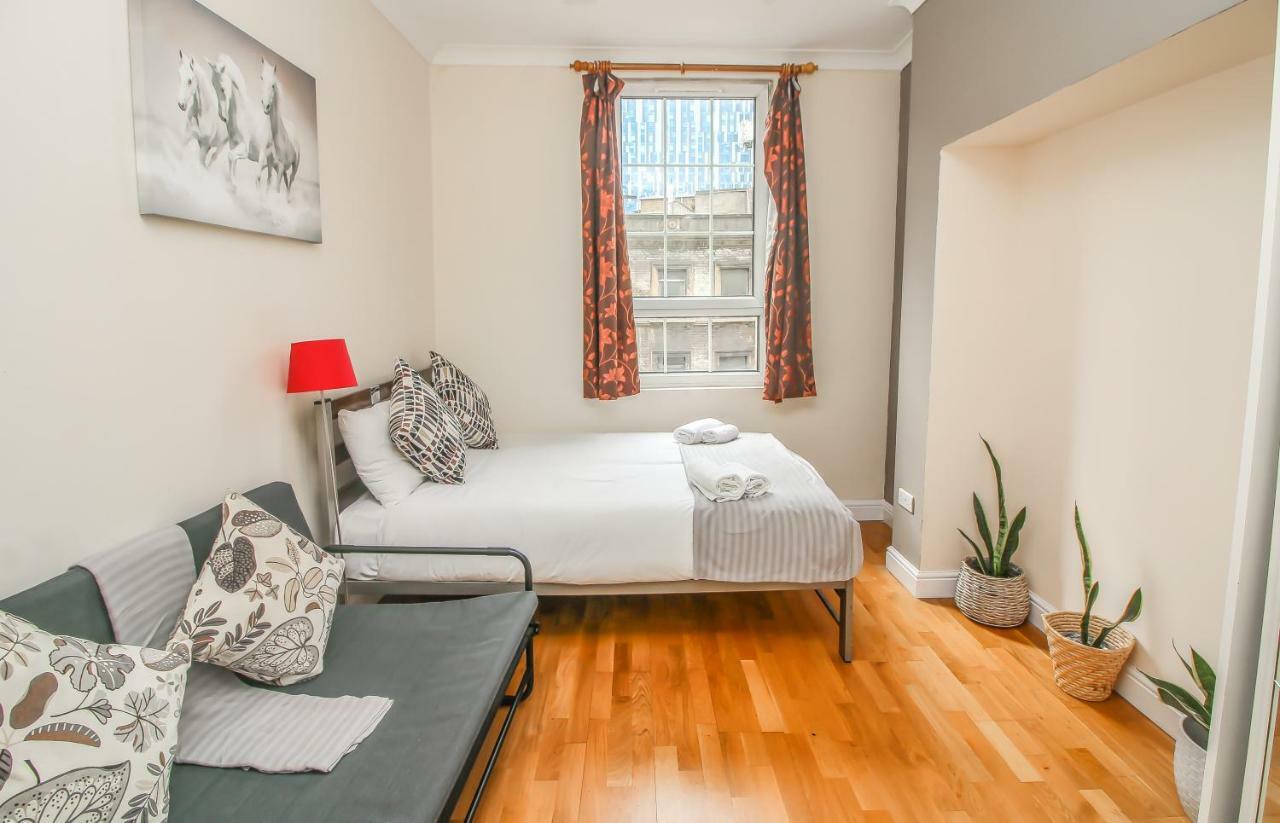 View Flat @ Liverpool St. Apartament *
